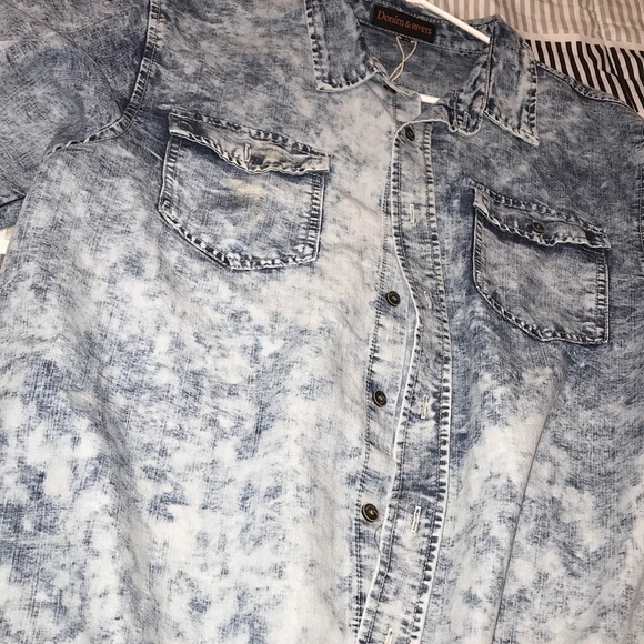 Denim & Rivets washed butten up - Picture 2 of 3